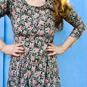 VINTAGE 90s long sleeve maxi dress 🤙